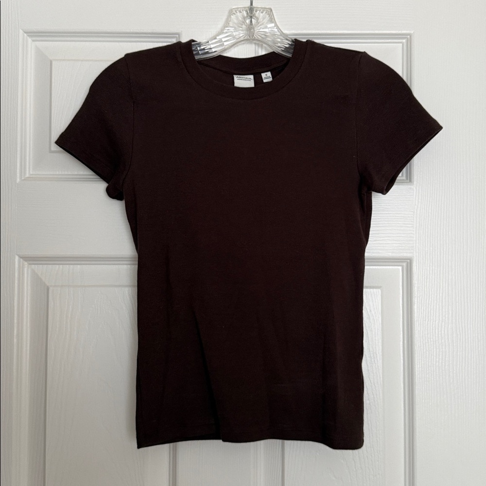 Aritzia Homestrech Rich Mocha Brown Rib Tune T-Shirt S